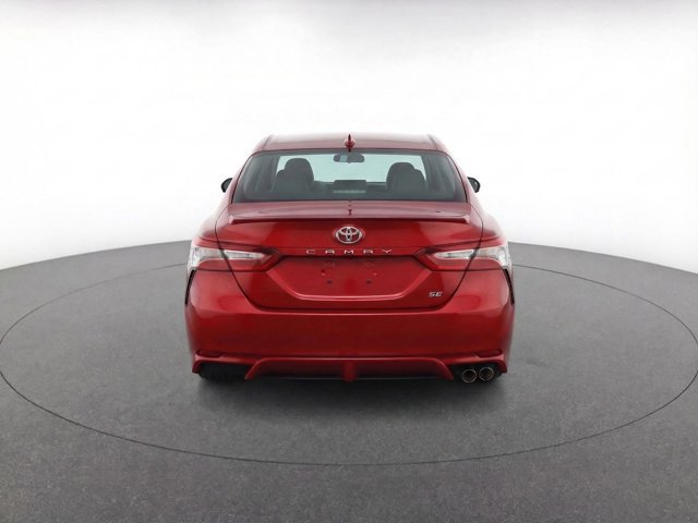 Used 2021 Toyota Camry SE image 6