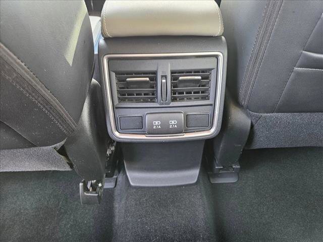 Used 2020 Subaru Forester Limited image 17