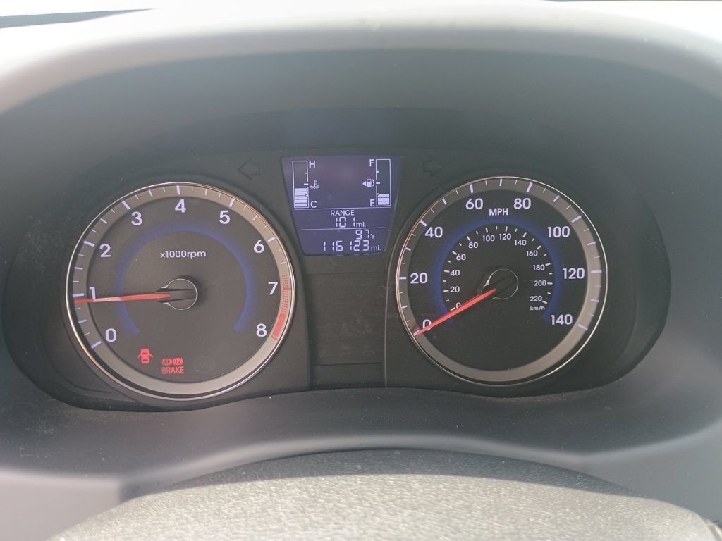 Used 2016 Hyundai Accent SE FWD image 25