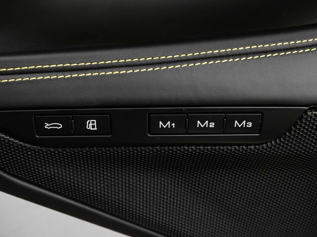 Used 2022 Ferrari F8 Tributo image 77