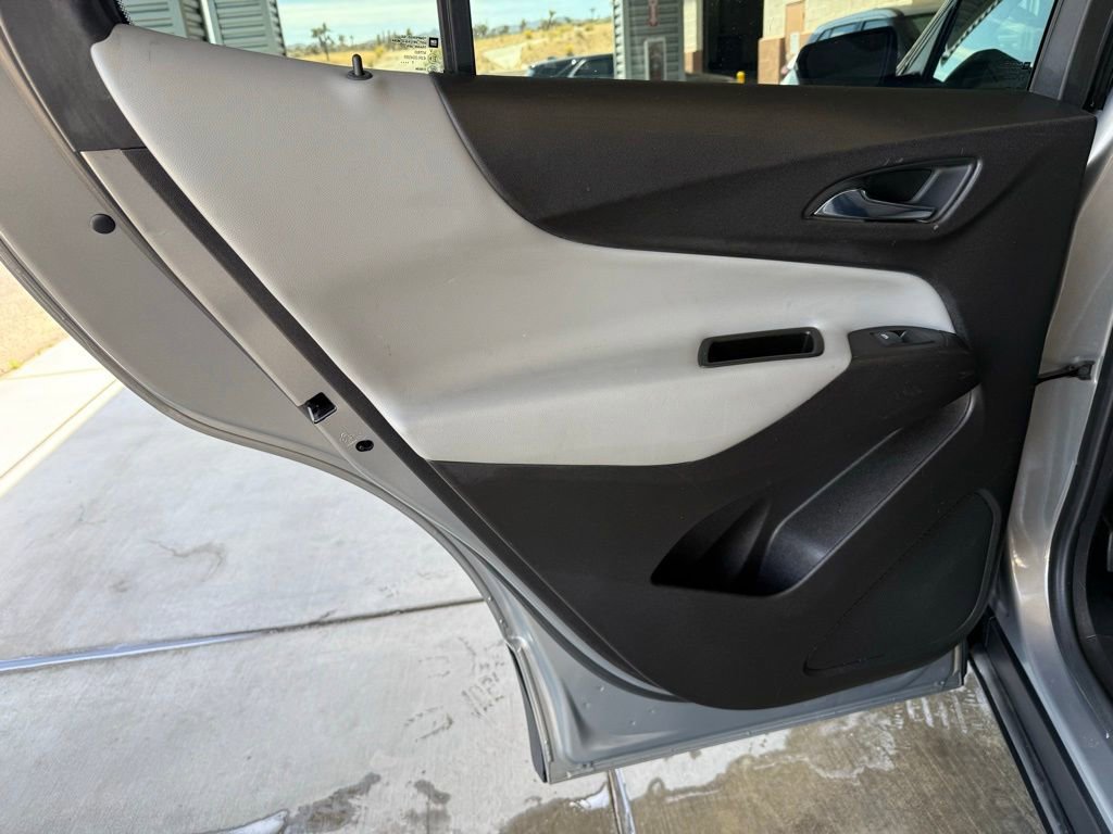 Used 2018 Chevrolet Equinox LT AWD/4WD image 26
