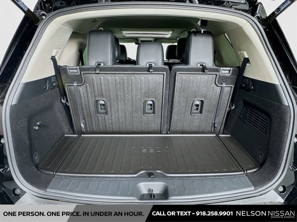 New 2026 Nissan Pathfinder Platinum image 27