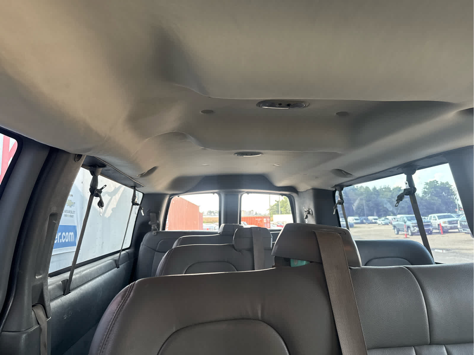 Used 2010 Chevrolet Express 3500 LS RWD image 21