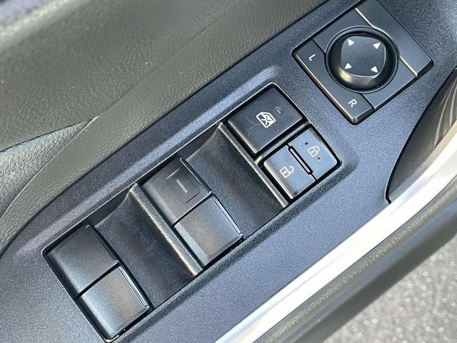 Used 2021 Toyota RAV4 LE FWD image 25