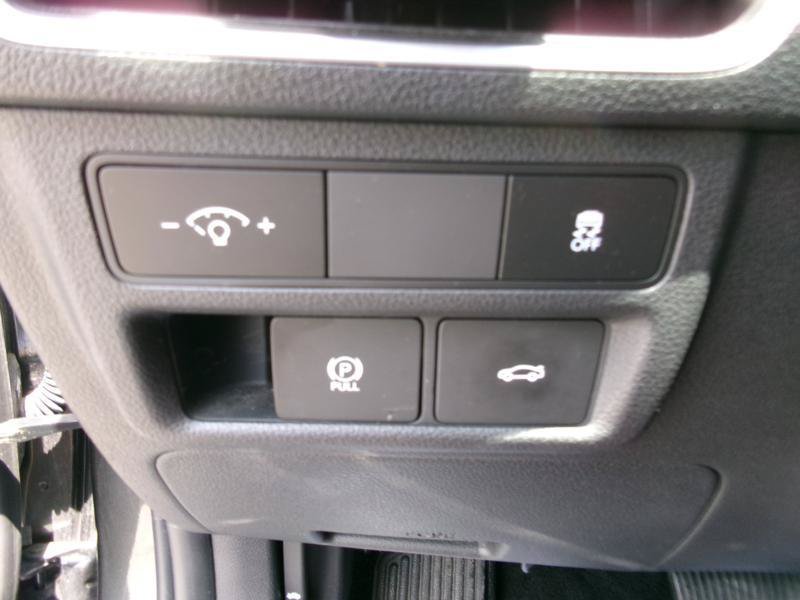 Used 2025 Hyundai Sonata SEL FWD image 14