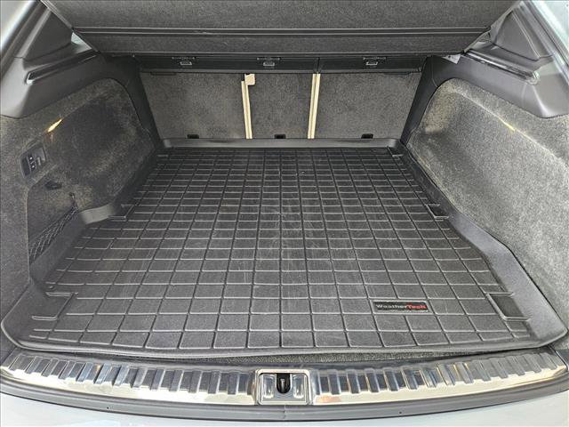 Used 2022 Bentley Bentayga image 5