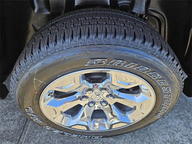 New 2026 RAM 1500 4x4 Crew Cab image 8