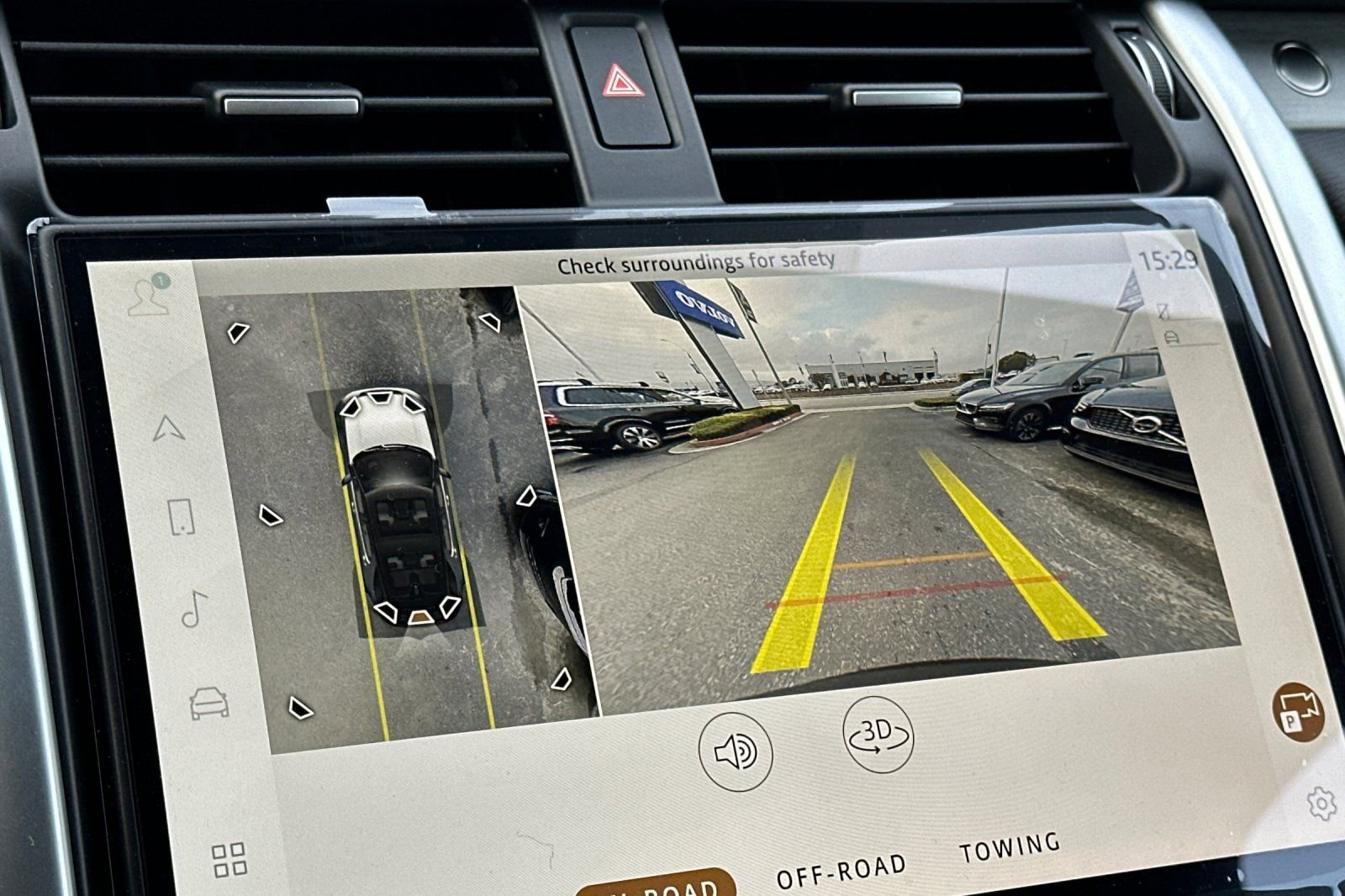 New 2025 Land Rover Discovery Dynamic SE AWD/4WD image 19