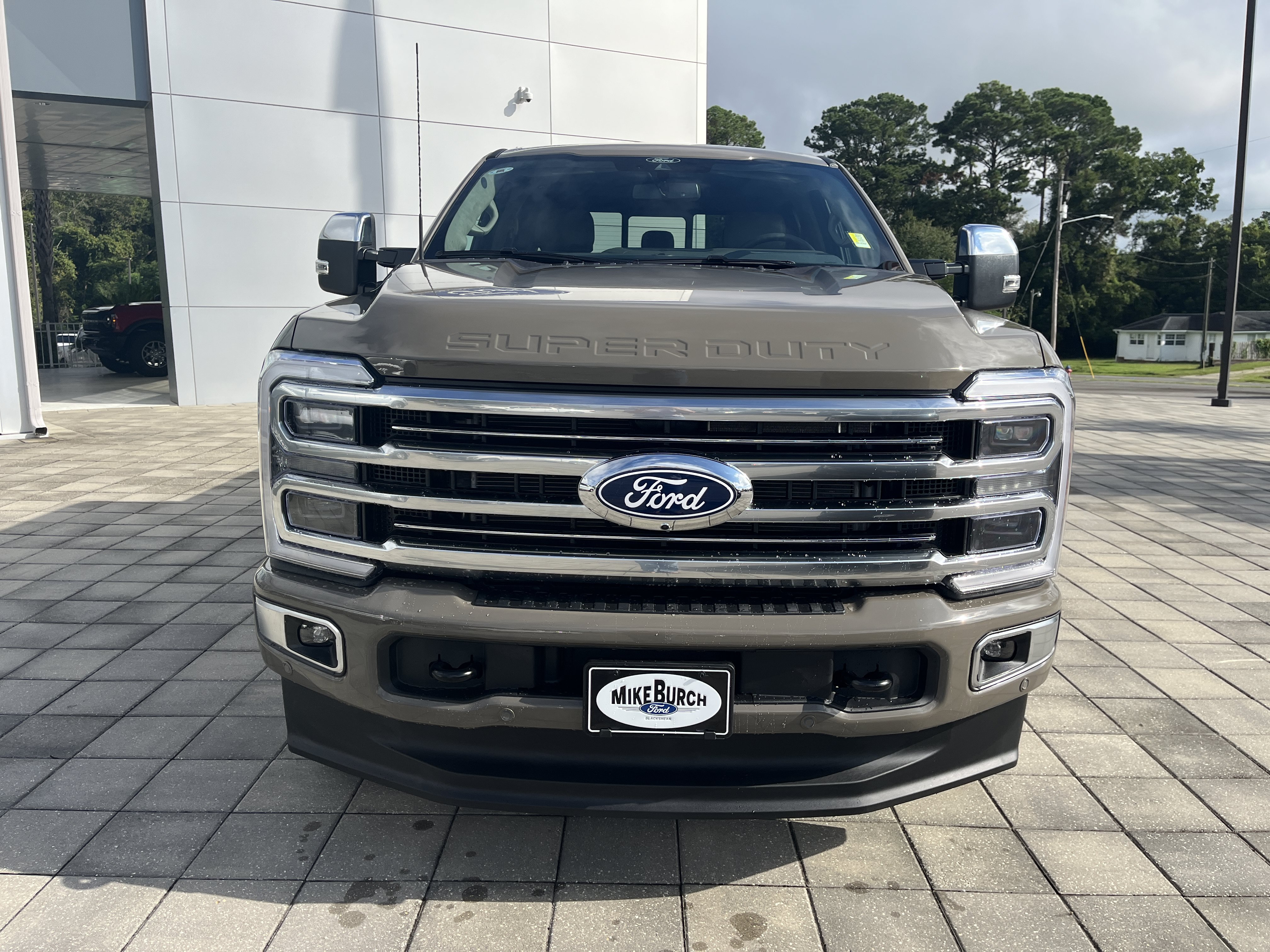 New 2027 Ford F350 Platinum w/ Platinum Plus Package AWD/4WD image 10
