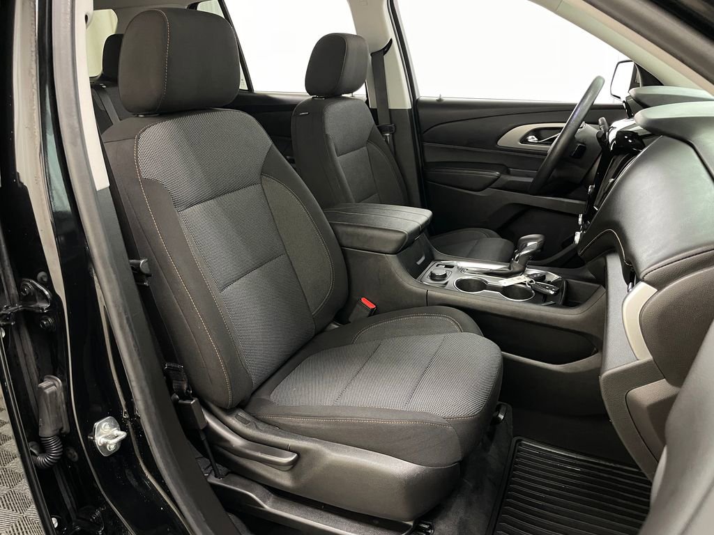 Certified 2021 Chevrolet Traverse LS image 36