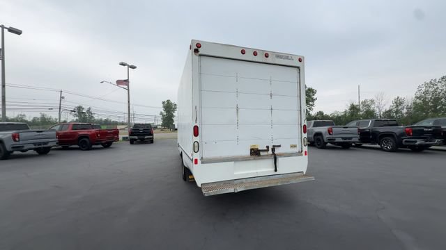 Used 2017 GMC Savana 3500 RWD image 7