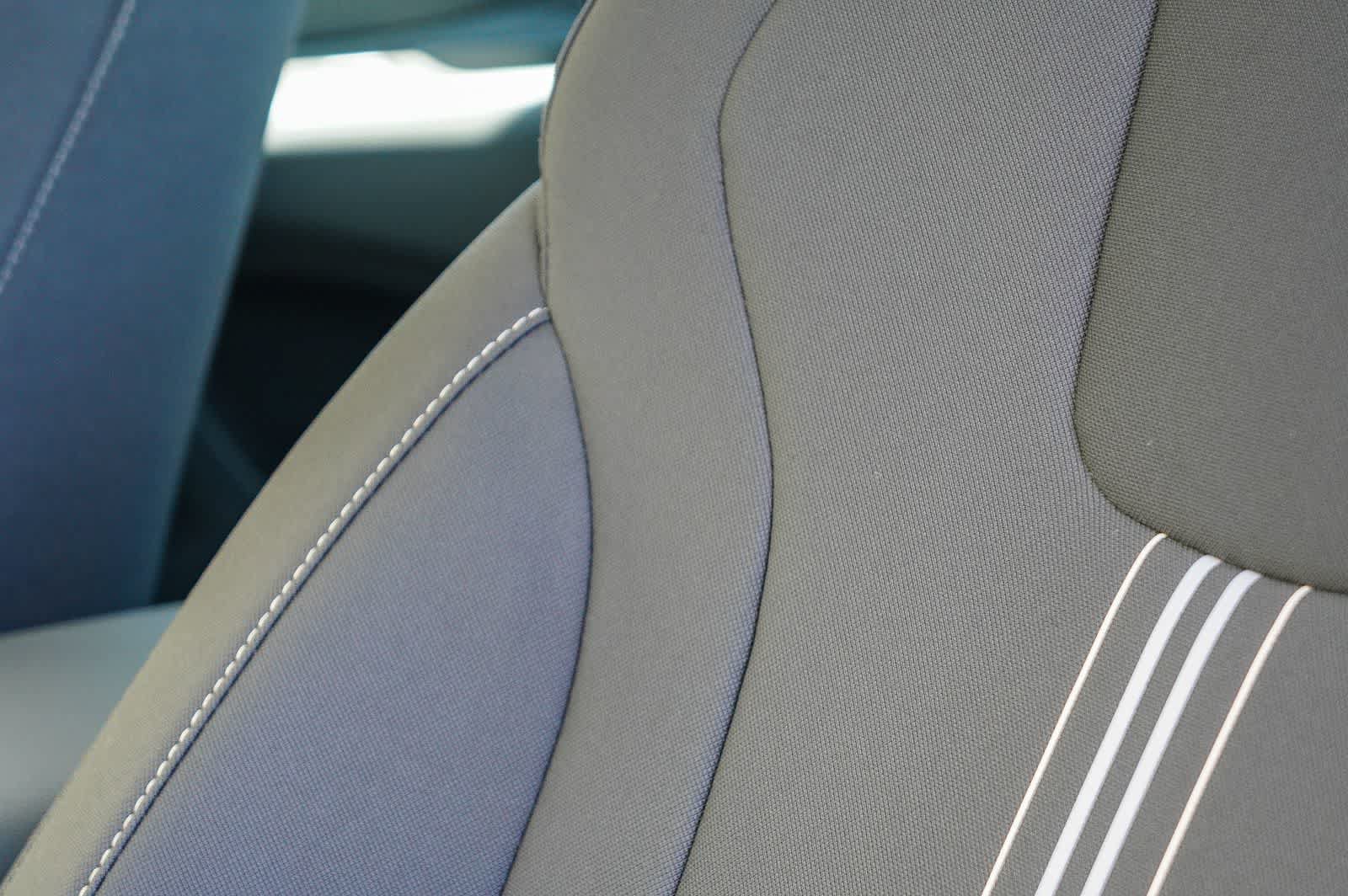 Certified 2025 Hyundai Elantra SEL FWD image 28