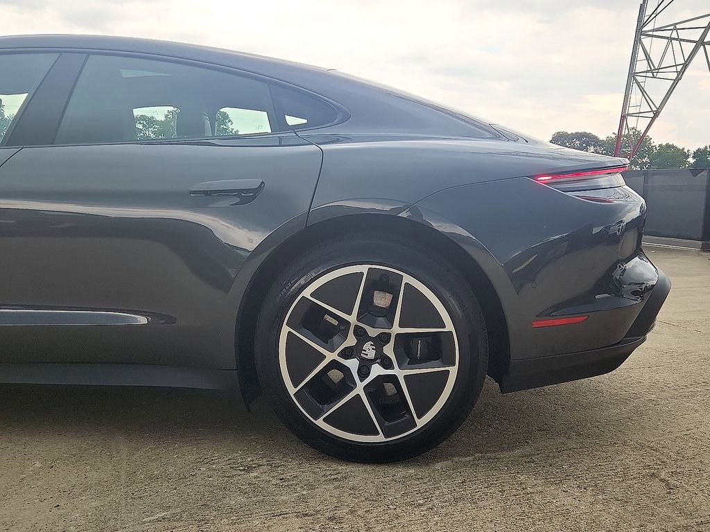 Certified 2025 Porsche Taycan image 7