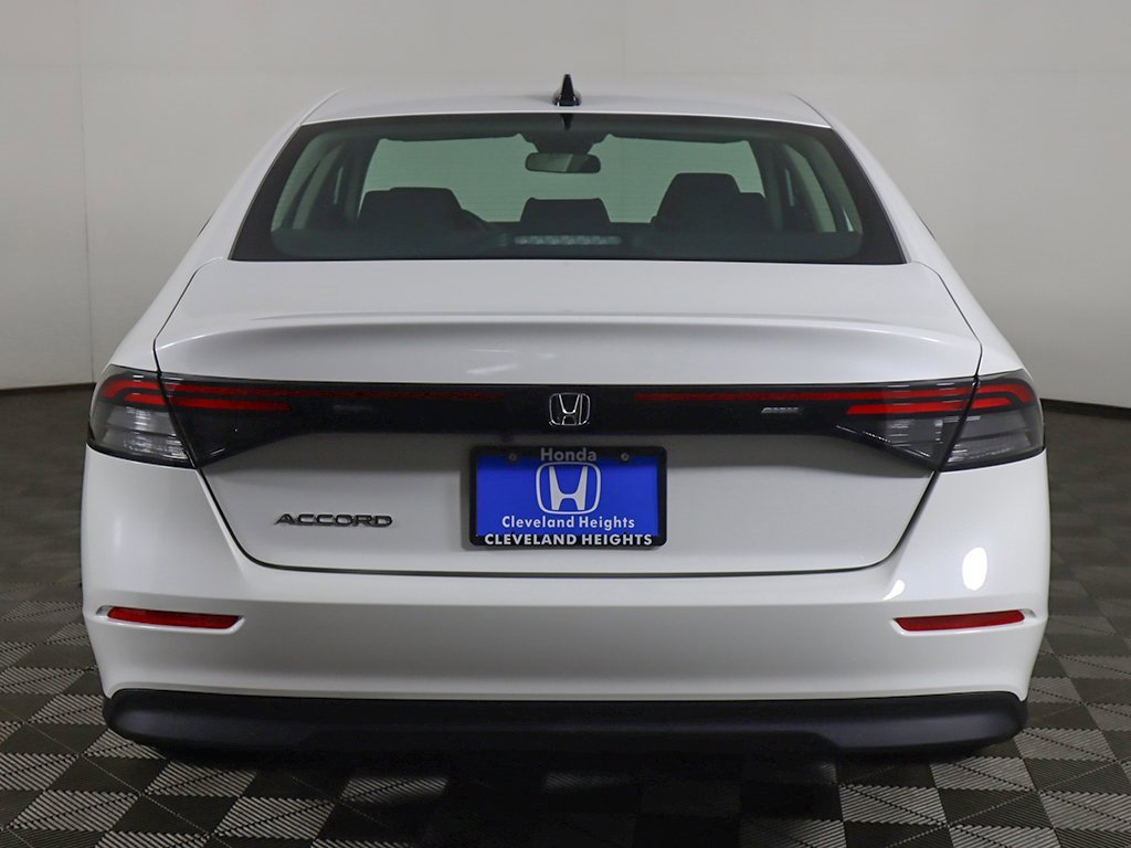 Certified 2025 Honda Accord SE image 12