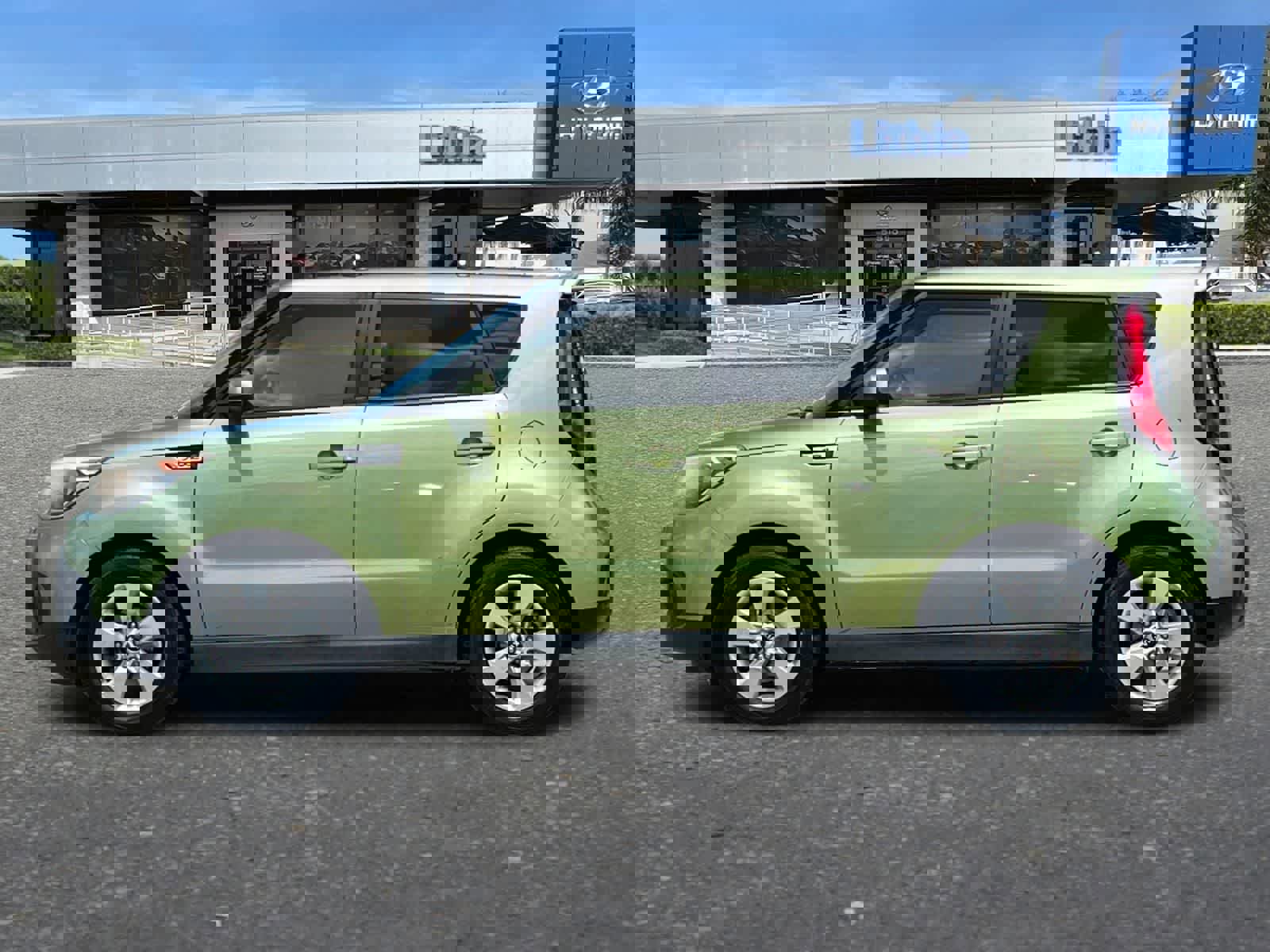 Used 2017 Kia Soul image 6