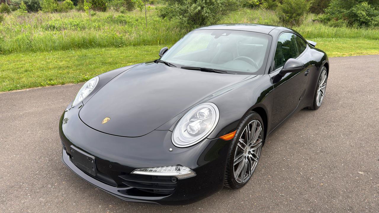 Used 2016 Porsche 911 Carrera Black Edition RWD image 2