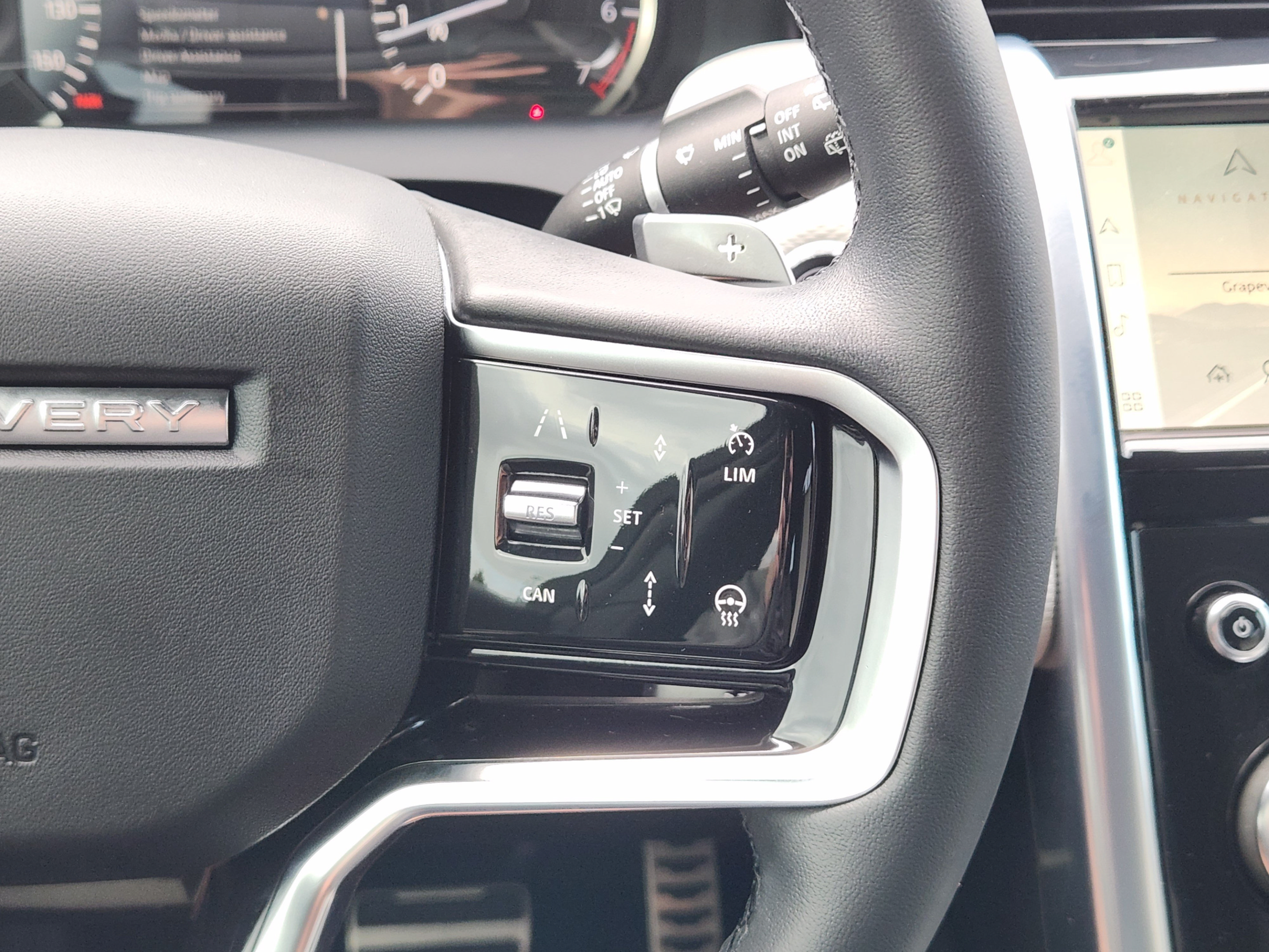 Used 2023 Land Rover Discovery Sport S R-Dynamic AWD/4WD image 24