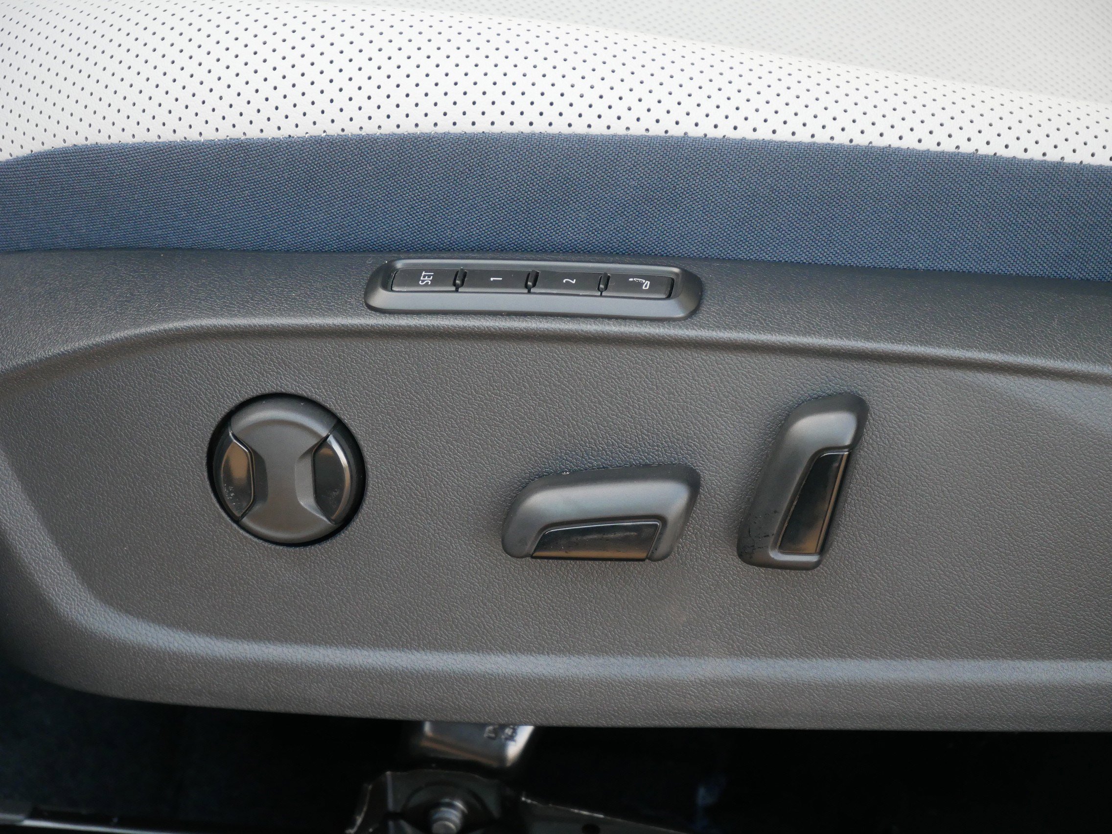 New 2026 Volkswagen ID.4 Pro S image 5