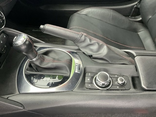 Used 2017 MAZDA MX-5 Miata RF Grand Touring image 16