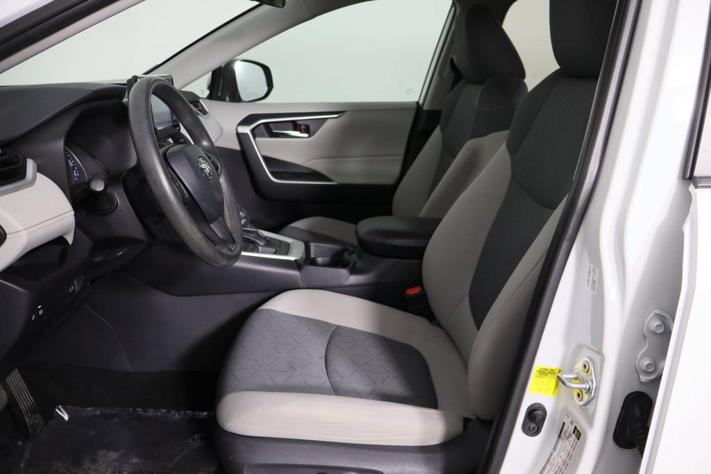 Used 2019 Toyota RAV4 XLE w/ Convenience Package AWD/4WD image 14