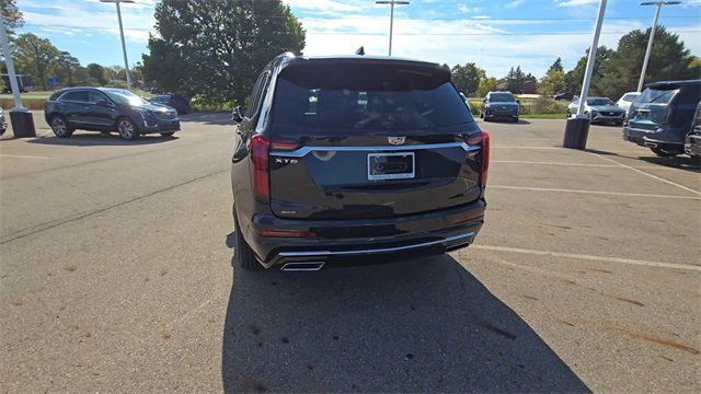 Certified 2024 Cadillac XT6 Luxury image 7