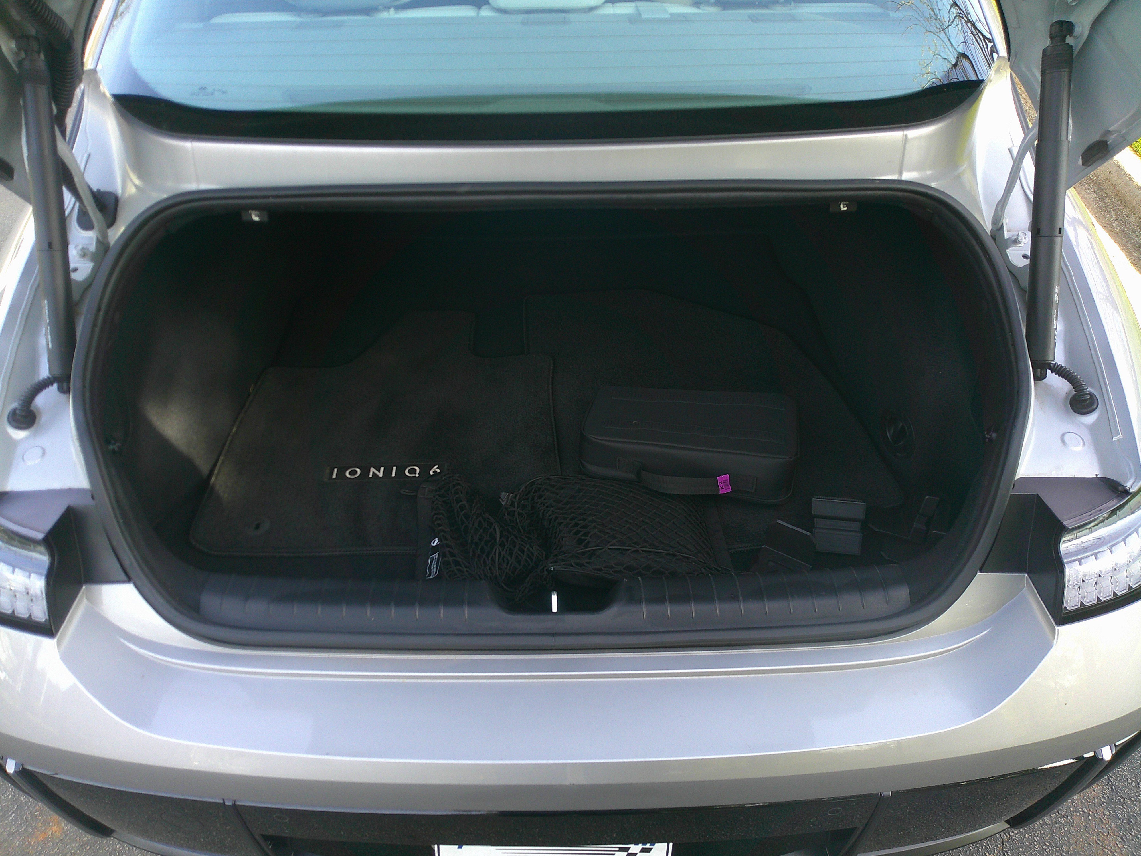 Used 2023 Hyundai Ioniq 6 SEL w/ Cargo Package image 46