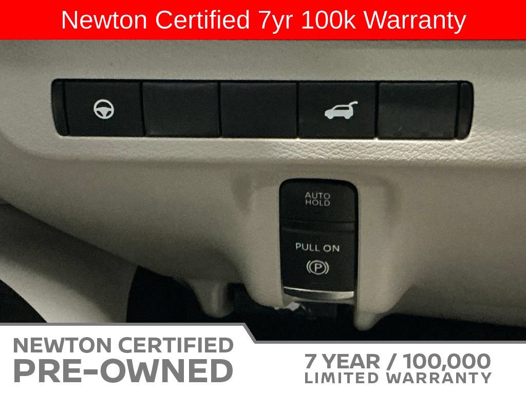 Used 2025 Nissan Murano SV AWD/4WD image 32