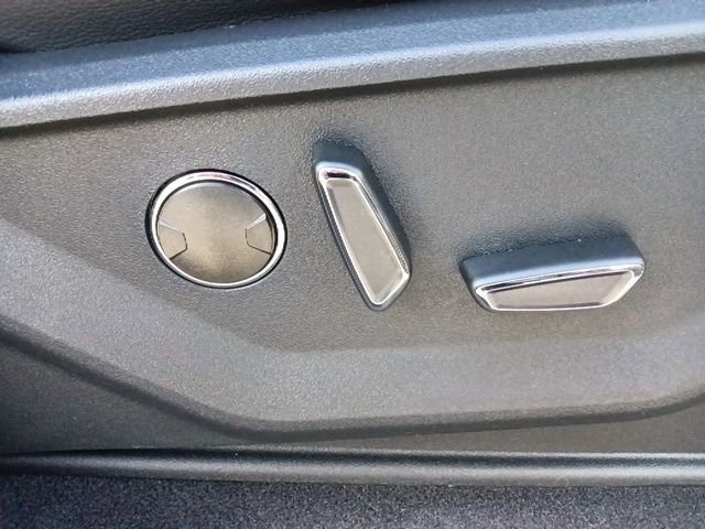 New 2025 Ford F150 Lariat w/ Equipment Group 502A High image 34