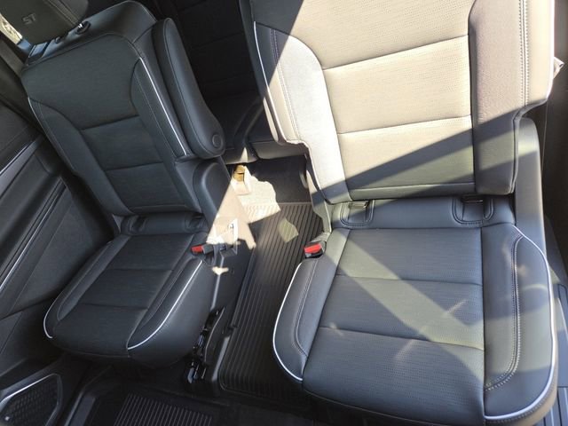 New 2026 Buick Enclave Sport Touring w/ LPO, Floor Liner Package image 21