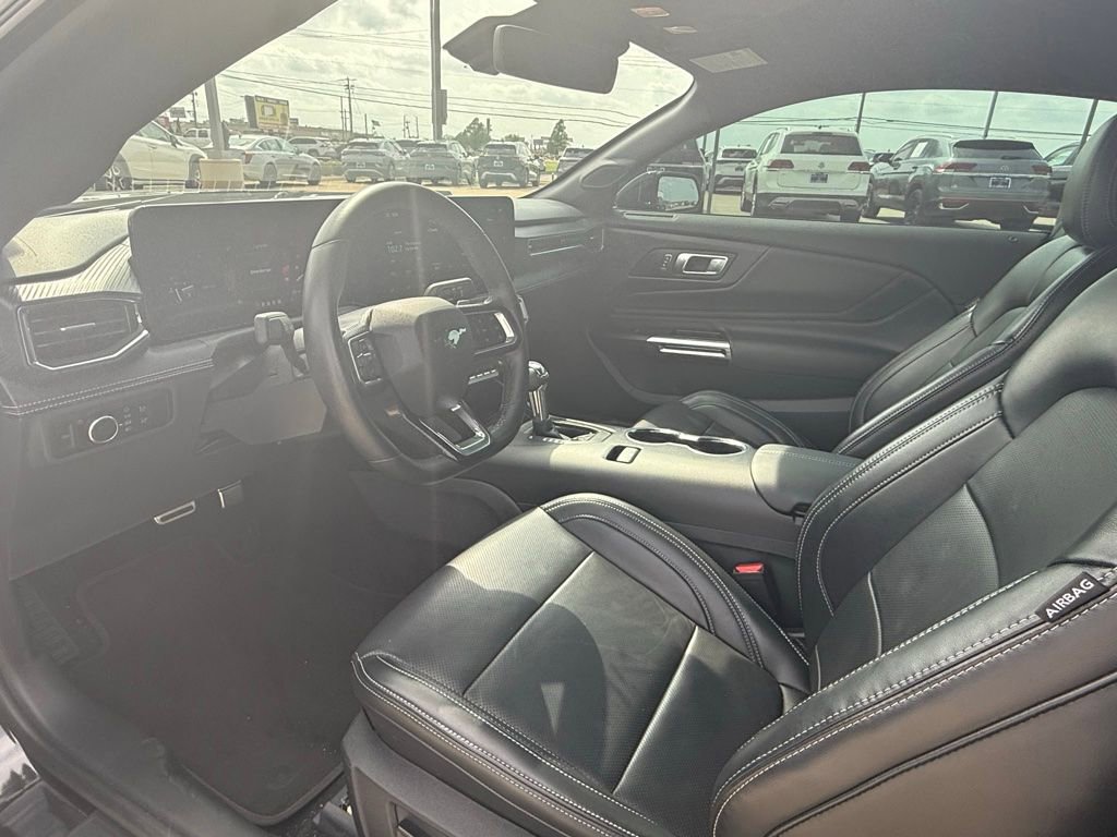 Used 2024 Ford Mustang GT Premium image 9