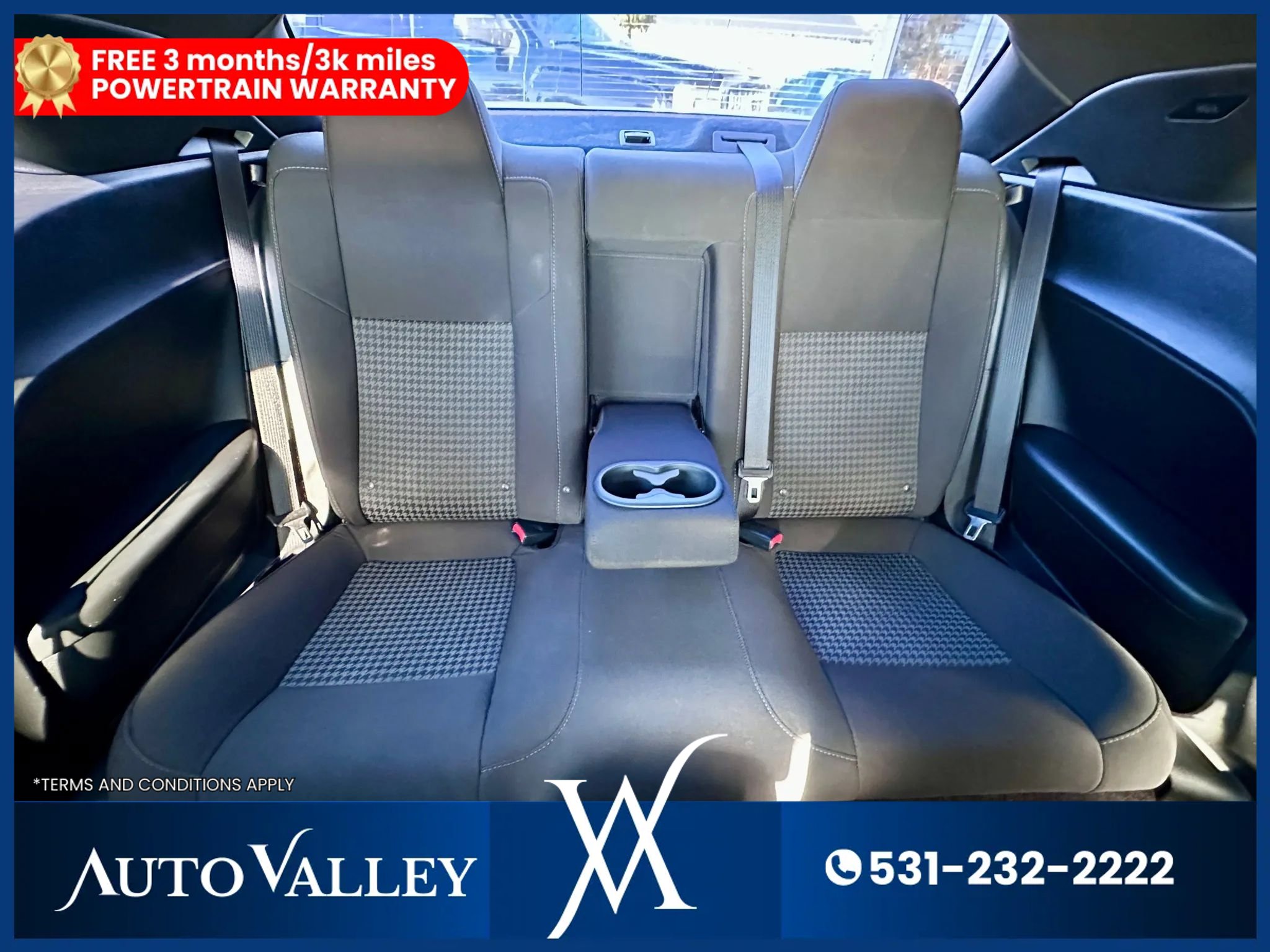 Used 2017 Dodge Challenger R/T RWD image 27