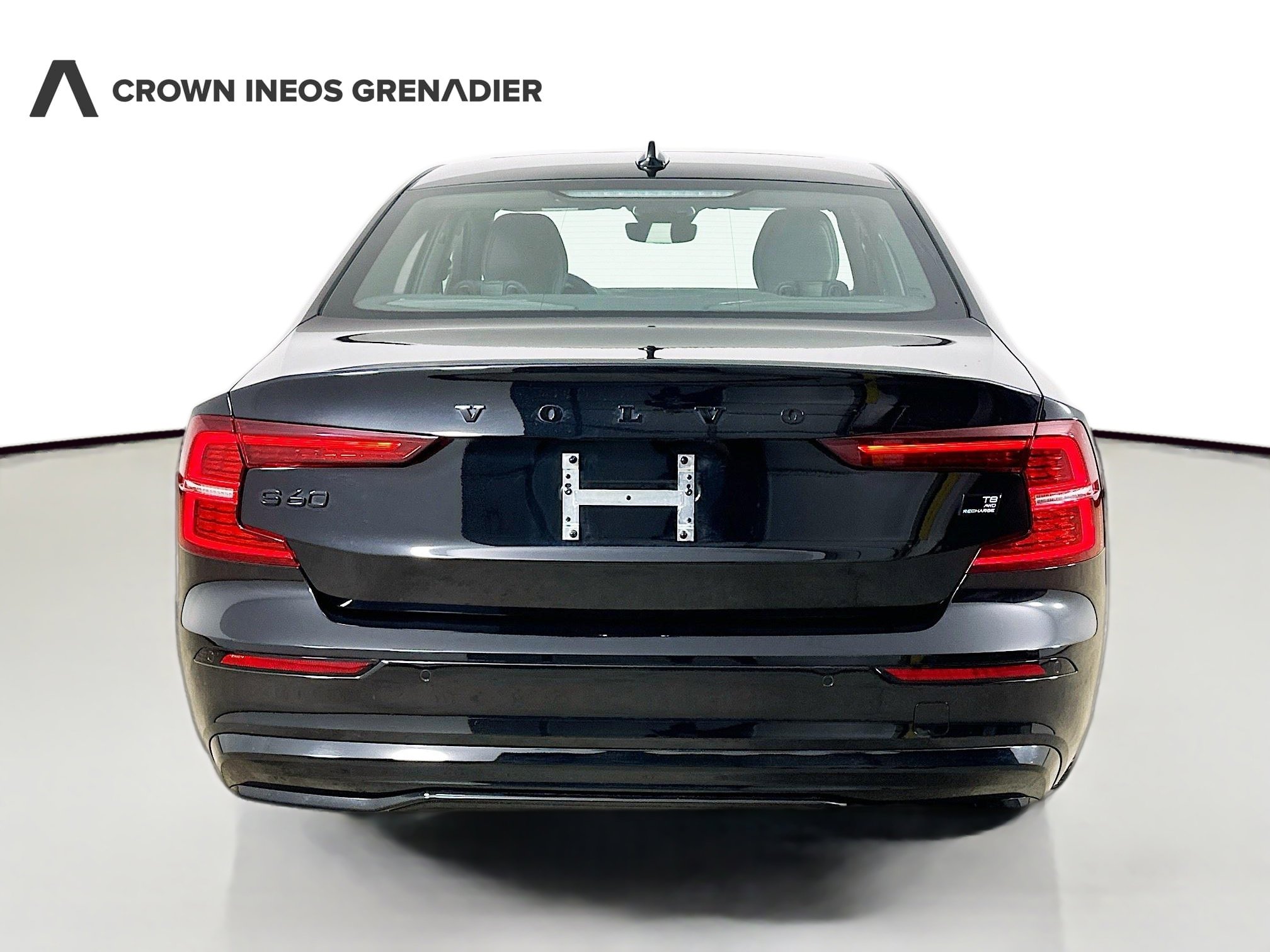 Used 2024 Volvo S60 T8 Plus w/ Climate Package image 6