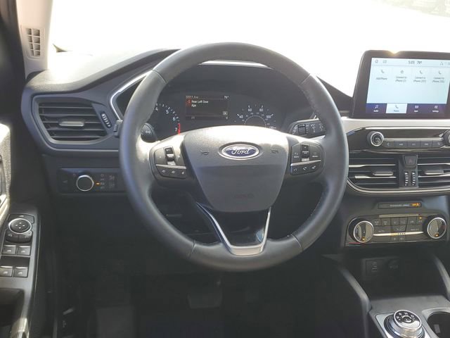 Used 2022 Ford Escape SE w/ SE Sport Appearance Package FWD image 11