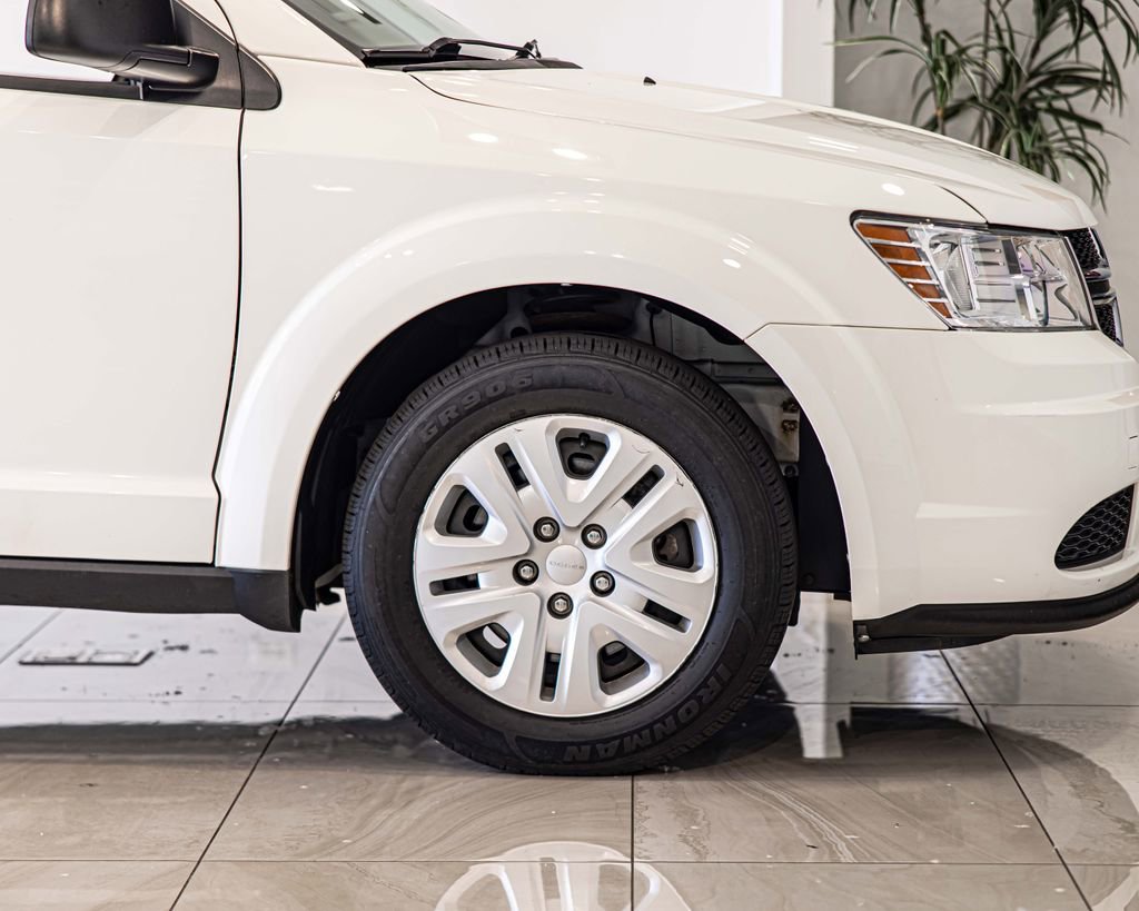 Used 2018 Dodge Journey SE FWD image 10