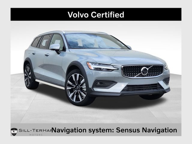 Certified 2025 Volvo V60 B5 Cross Country Ultra AWD/4WD image 1