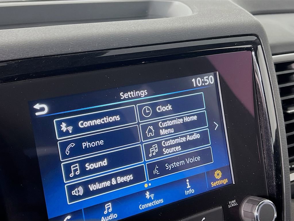 Used 2022 Nissan Frontier SV image 12