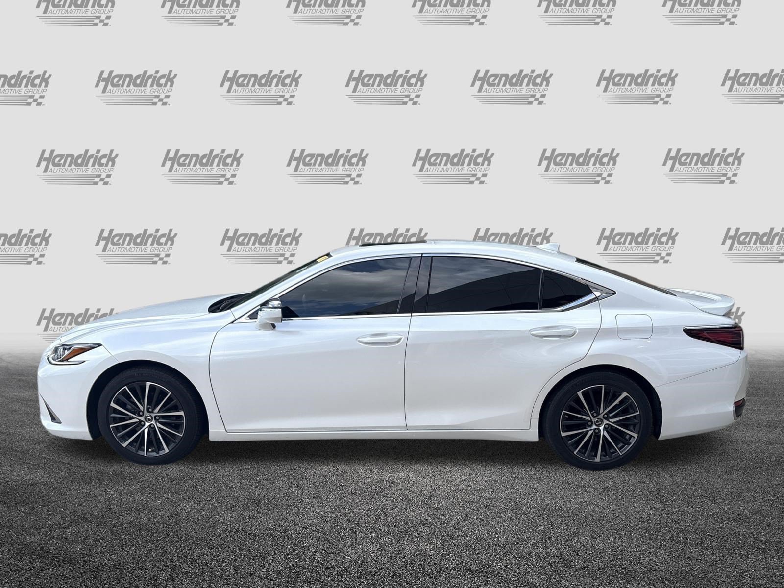 Used 2024 Lexus ES 300h w/ Premium Package FWD image 7