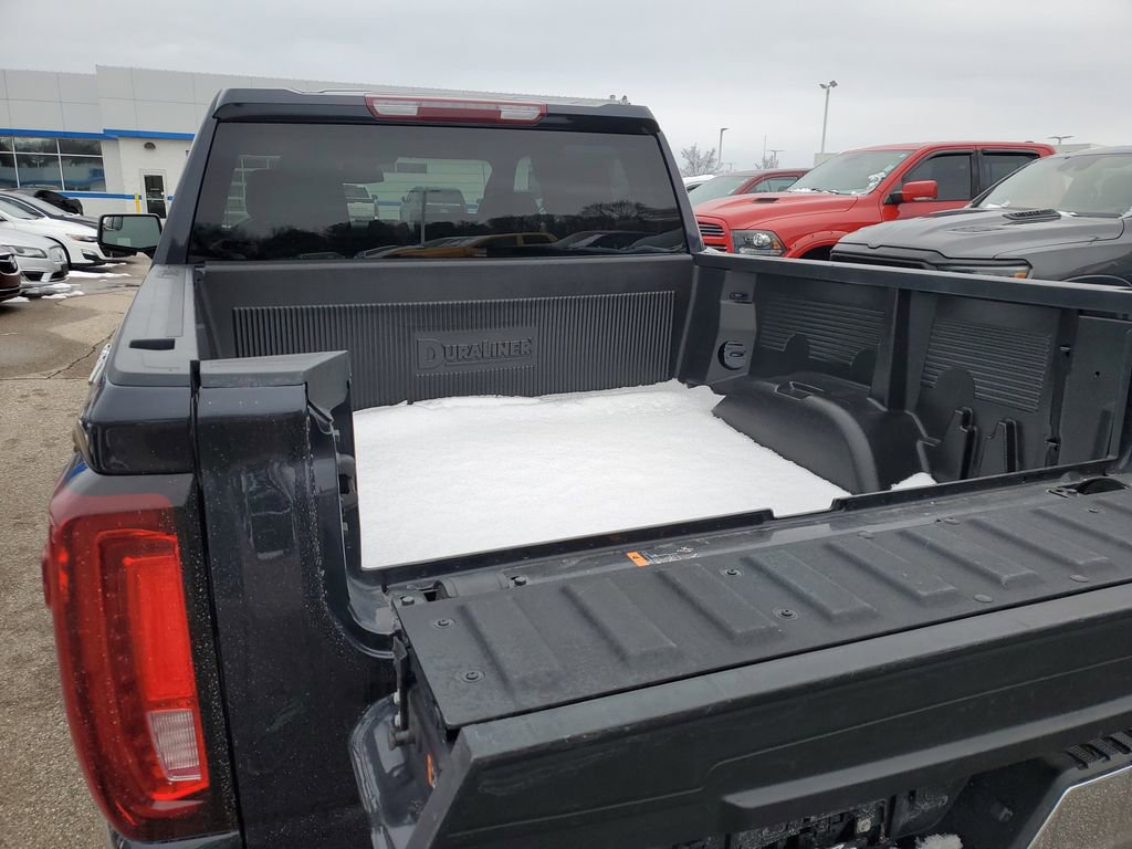 Certified 2025 GMC Sierra 1500 SLT image 33
