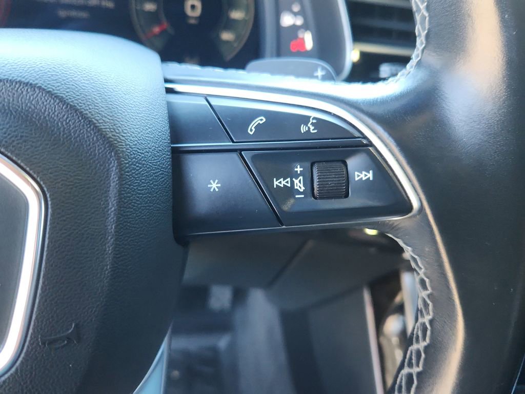 Used 2021 Audi Q8 Prestige w/ Prestige Package image 23