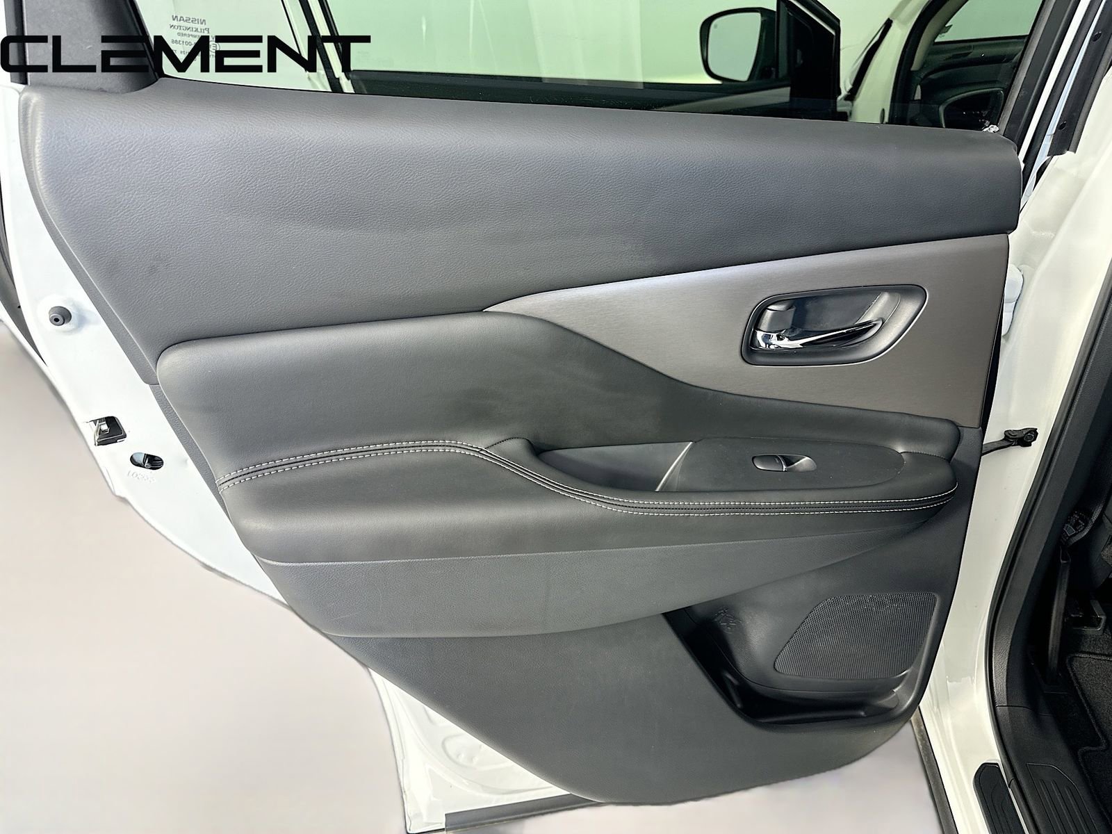 Used 2020 Nissan Murano SL image 32