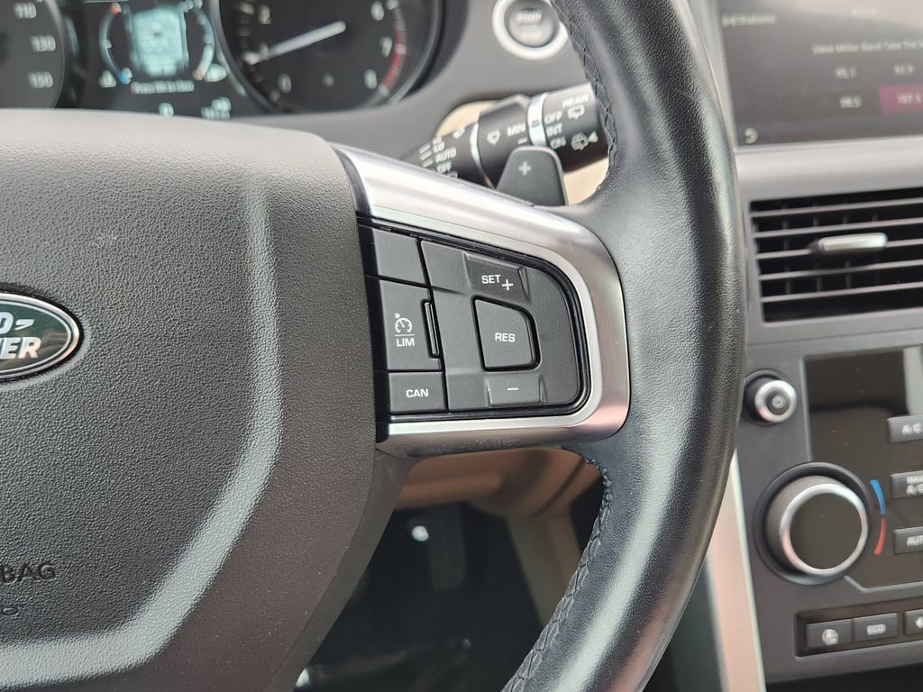 Used 2019 Land Rover Discovery Sport HSE image 29