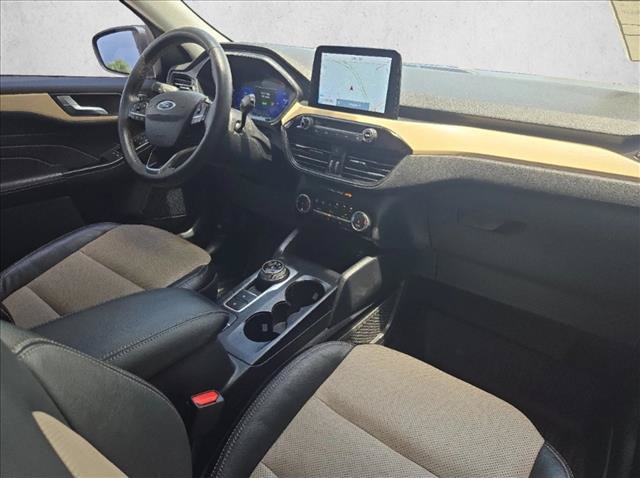 Certified 2022 Ford Escape Titanium w/ Titanium Premium Package FWD image 29