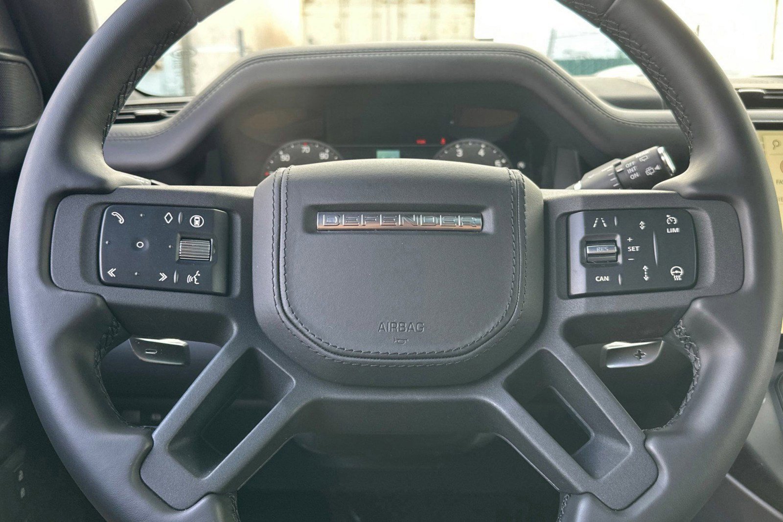New 2026 Land Rover Defender 130 V8 AWD/4WD image 13