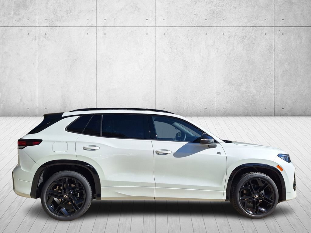 New 2026 Volkswagen Tiguan SE R-Line image 6