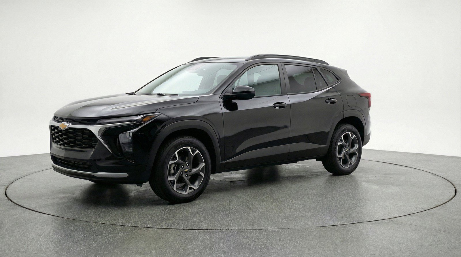 Used 2025 Chevrolet Trax LT w/ LT Convenience Package FWD image 3