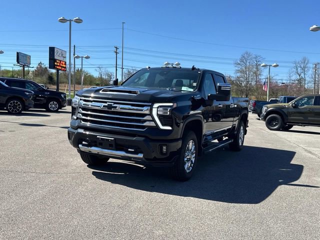 Used 2024 Chevrolet Silverado 2500 High Country w/ Technology Package image 8