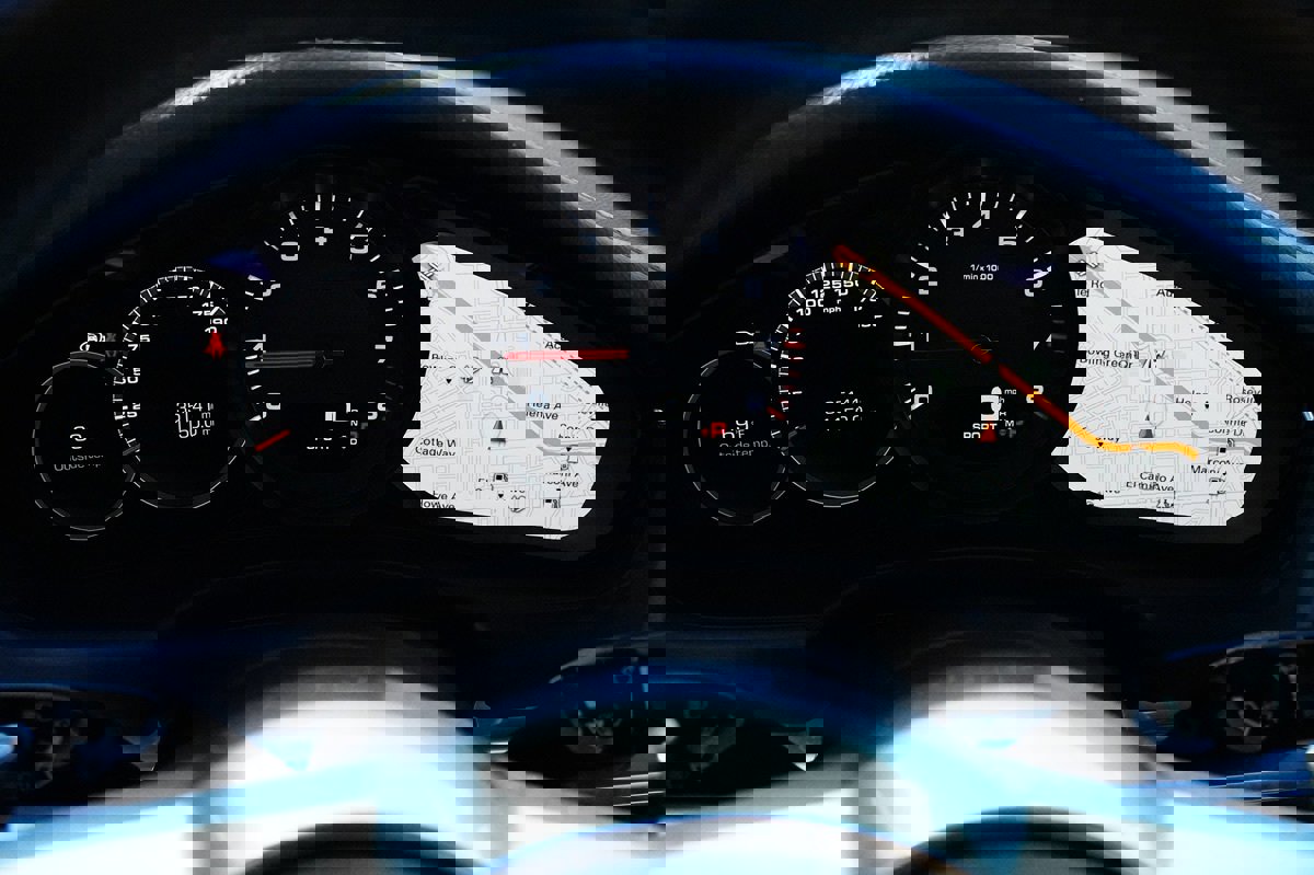 Used 2020 Porsche Panamera 4 image 13