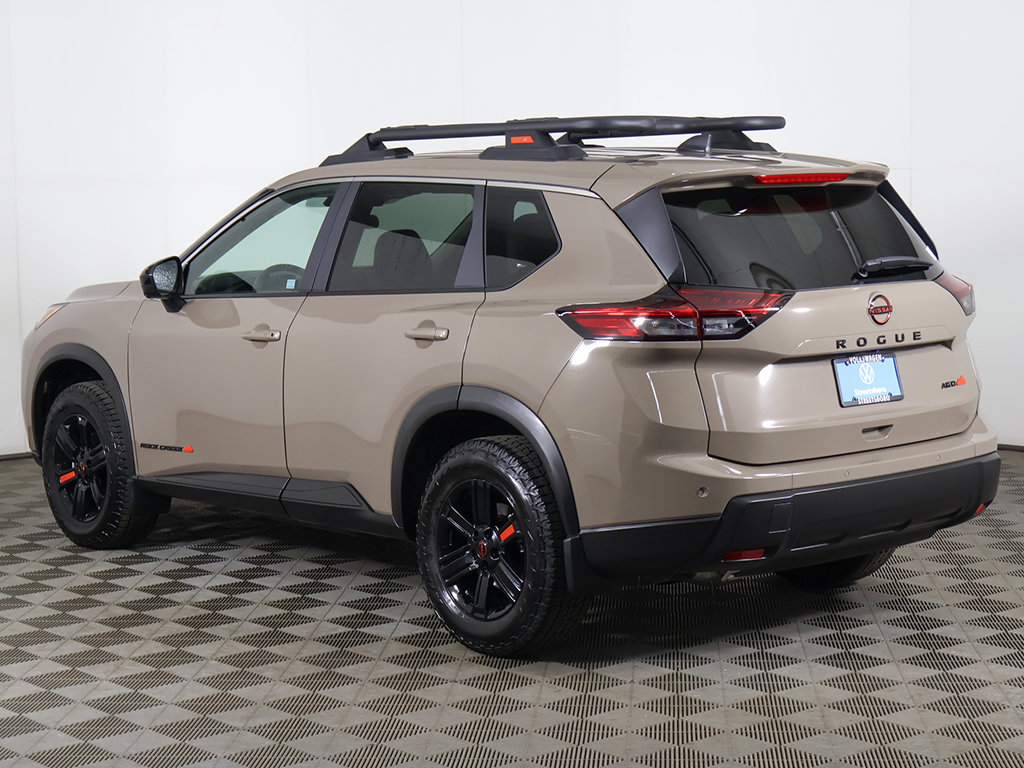 Used 2026 Nissan Rogue SV AWD/4WD image 8