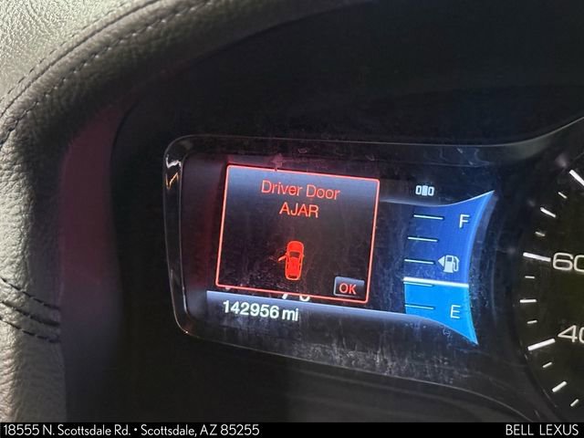 Used 2011 Lincoln MKX 2WD w/ Trailer Tow Pkg image 19