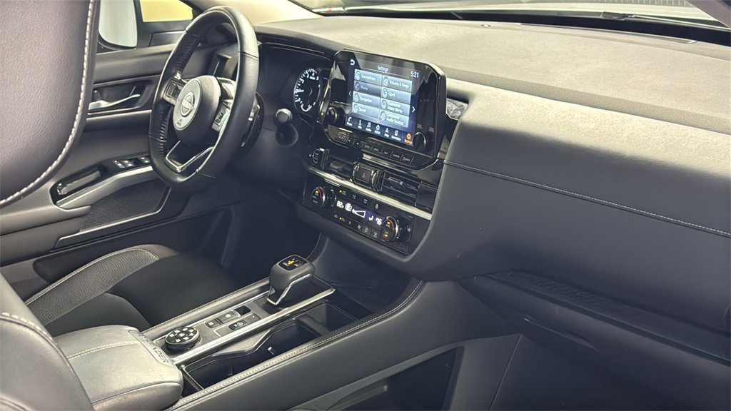 Used 2024 Nissan Pathfinder SL image 9